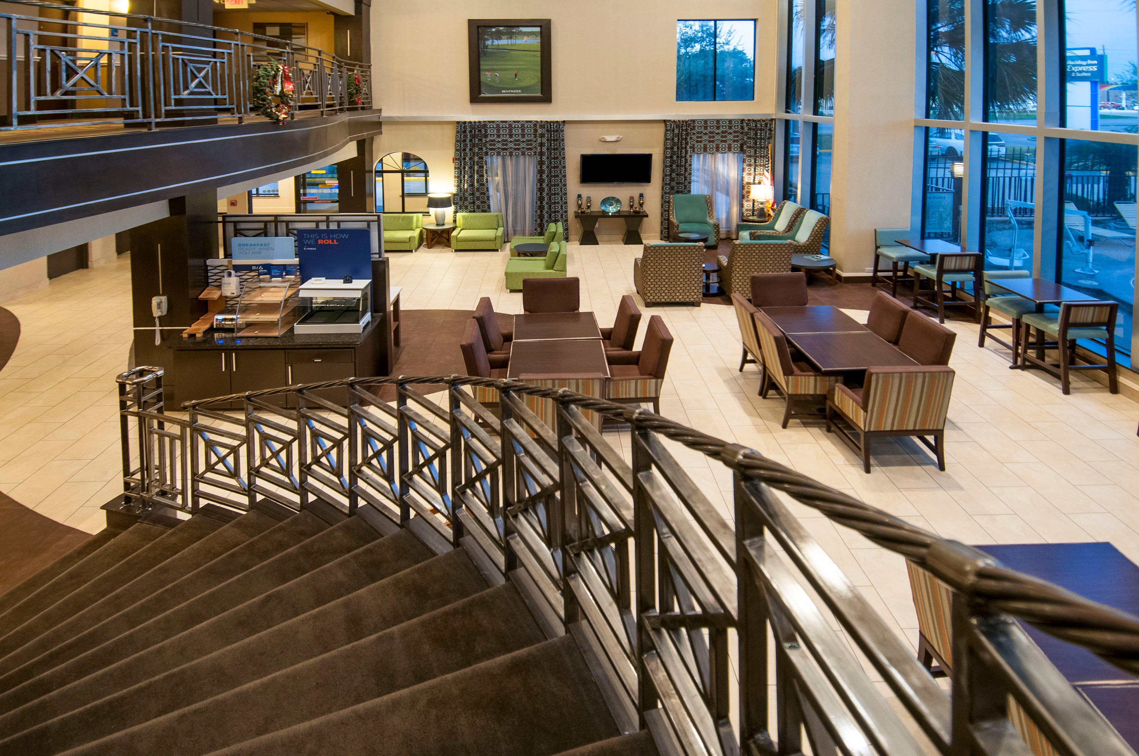 Holiday Inn Express Hotel & Suites Houston North Intercontinental By Ihg Exterior foto