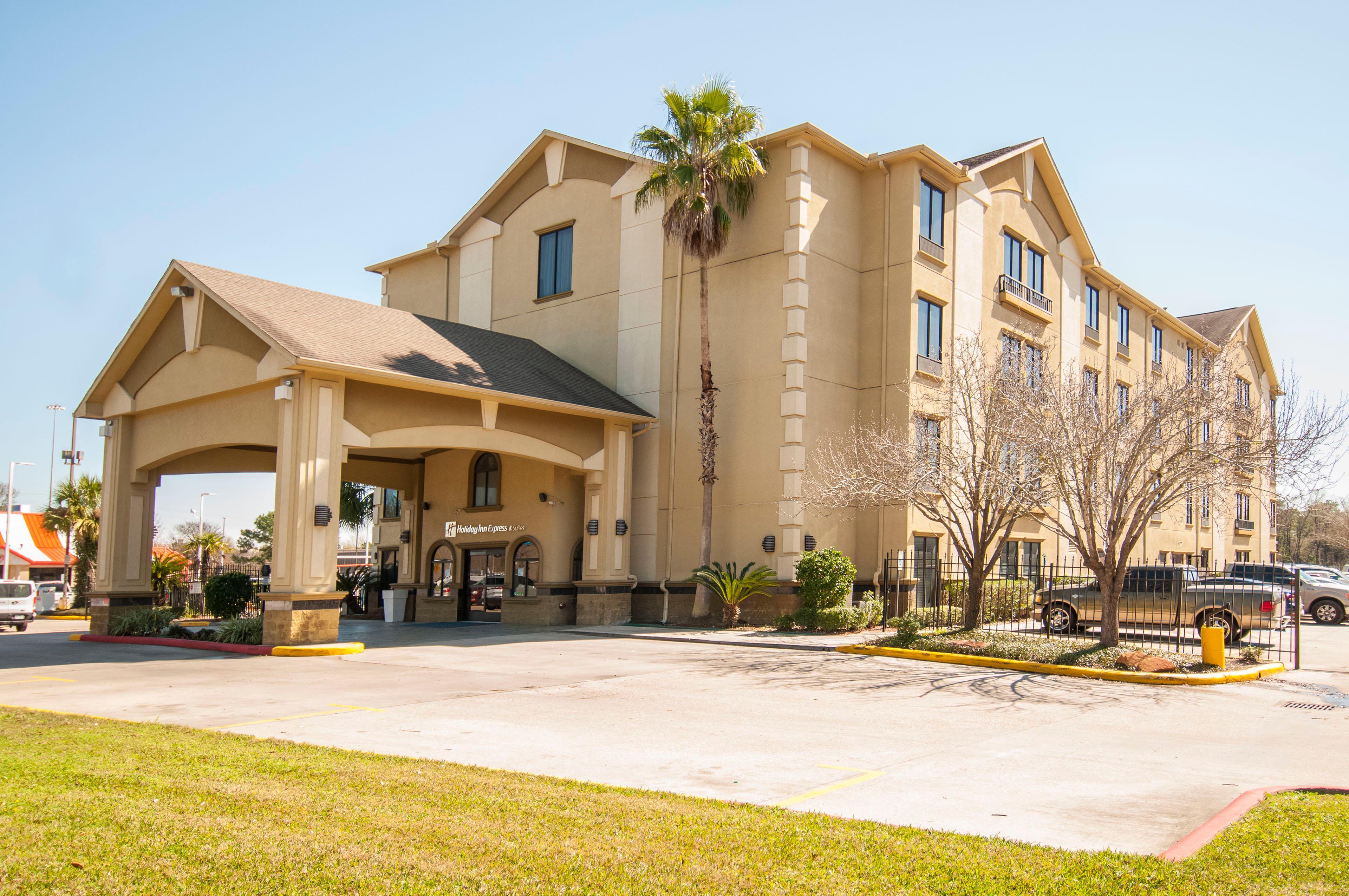 Holiday Inn Express Hotel & Suites Houston North Intercontinental By Ihg Exterior foto