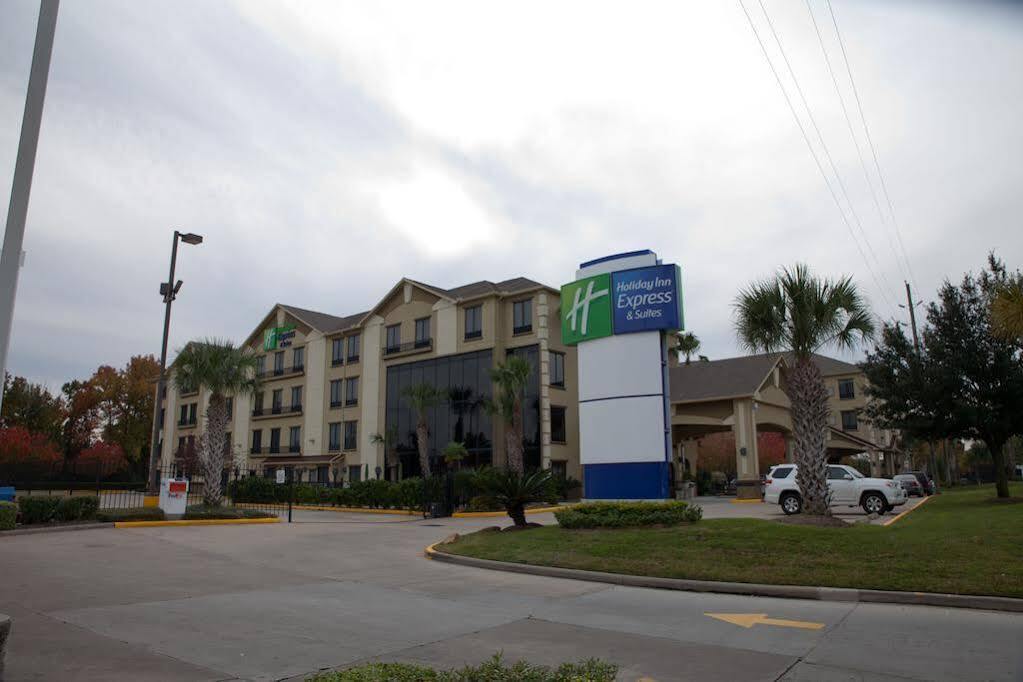 Holiday Inn Express Hotel & Suites Houston North Intercontinental By Ihg Exterior foto